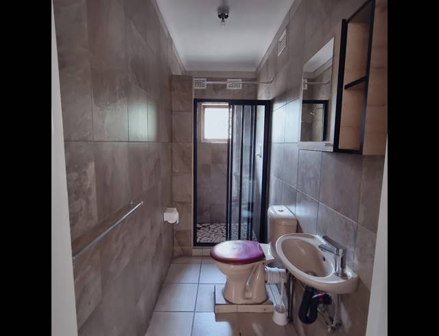 3 BEDROOM HOUSE TO LET IN NORTHDENE